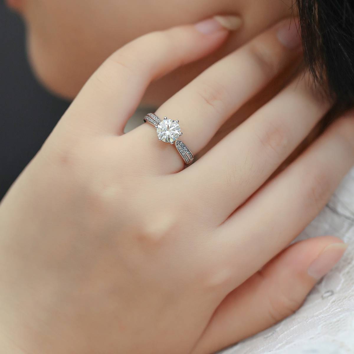 Starlight Queen S925 Silver Plated Platinum Moissanite Diamond Women's Ring 1.5 Carat D-Class